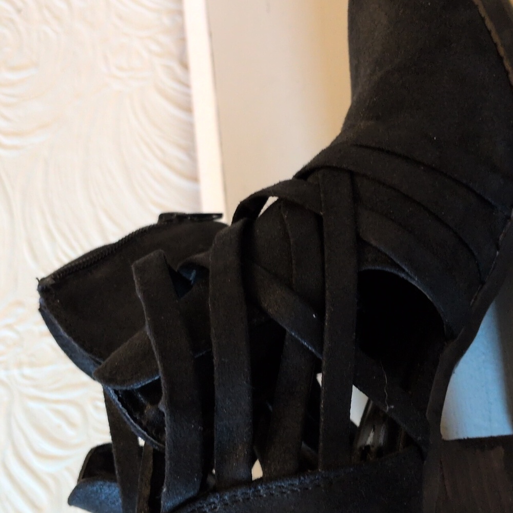 Fergie Black Ankle Booties - Picture 3 of 9